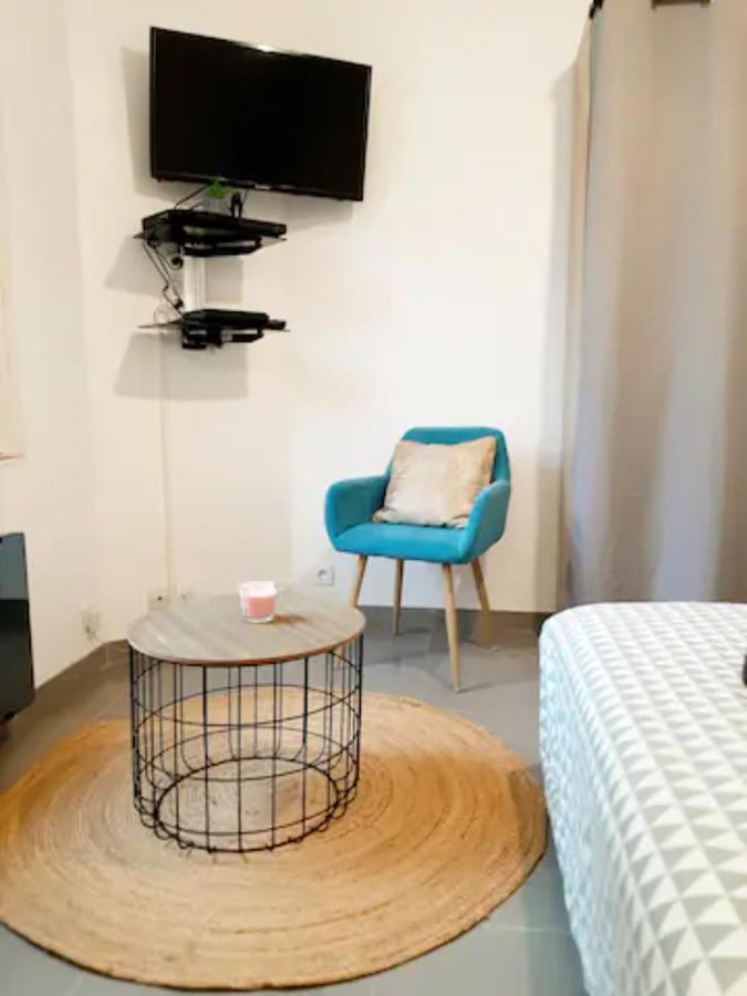 Le Petit Charmeur, Parking, Wifi, Gare Apartment Flers  Exterior photo